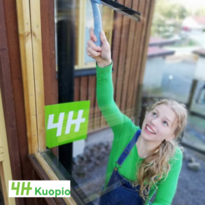 Osaavaa palvelua ja laadukasta ikkunanpesua kotiisi tai mökillesi saat meiltä 4H- Kuopio. Puhelinnumero on 044 975 24 72.