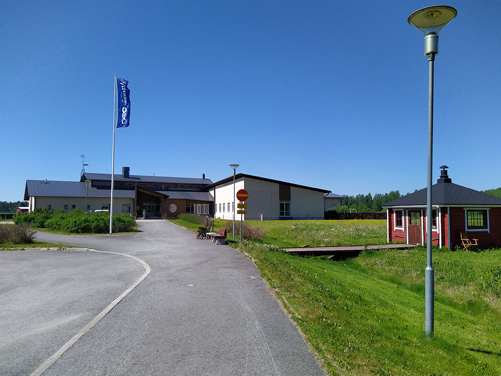 Muurutvirta etupiha web