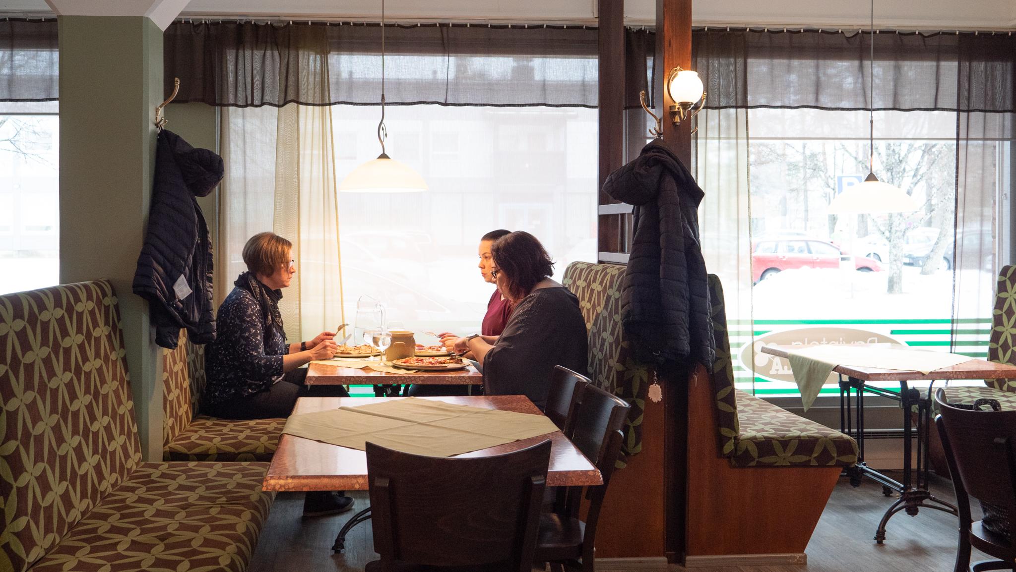 Ravintola Valkoapila - yrityskuva